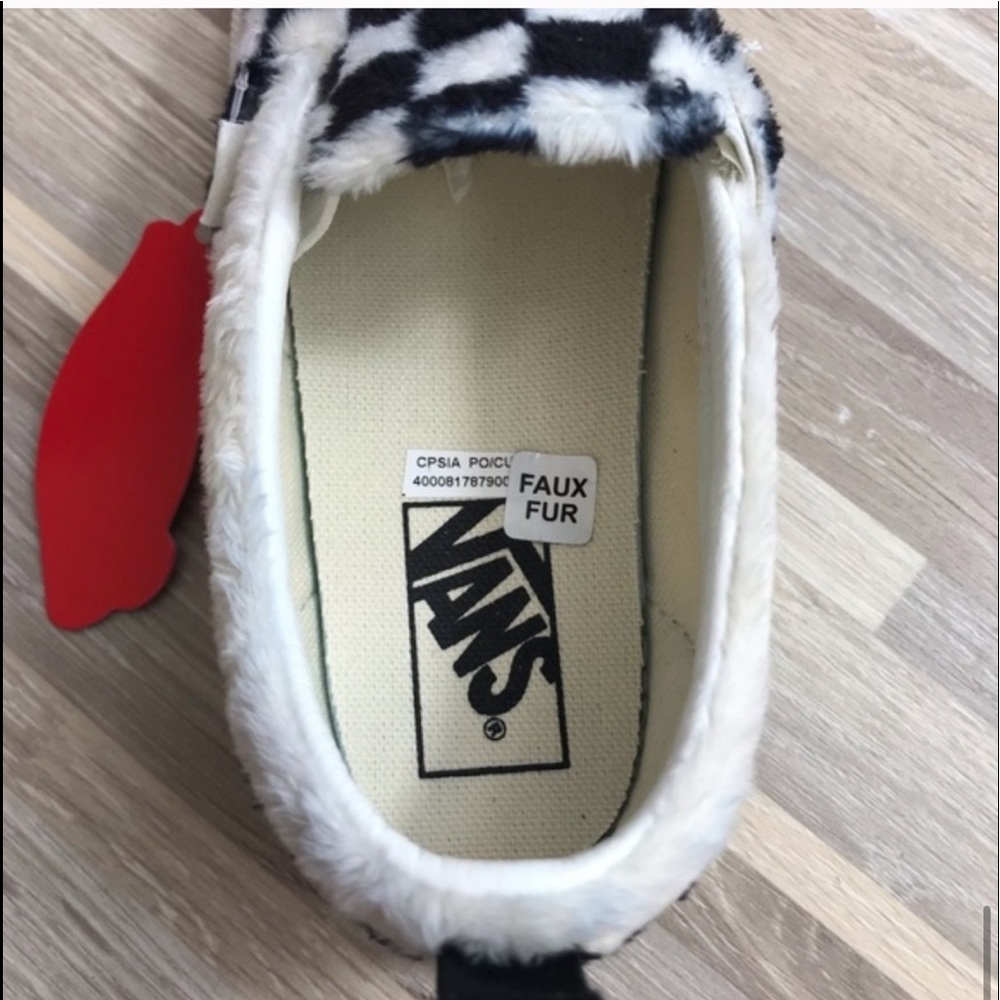 VANS Slip On V Sherpa Checkerboard Faux Fur Kid’s - Picture 6 of 7
